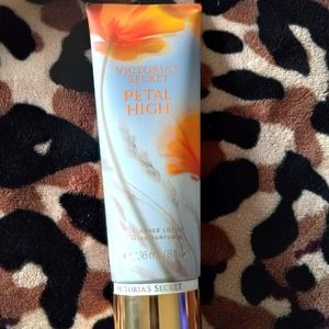 Victoria's Secret Petal High Body Lotion